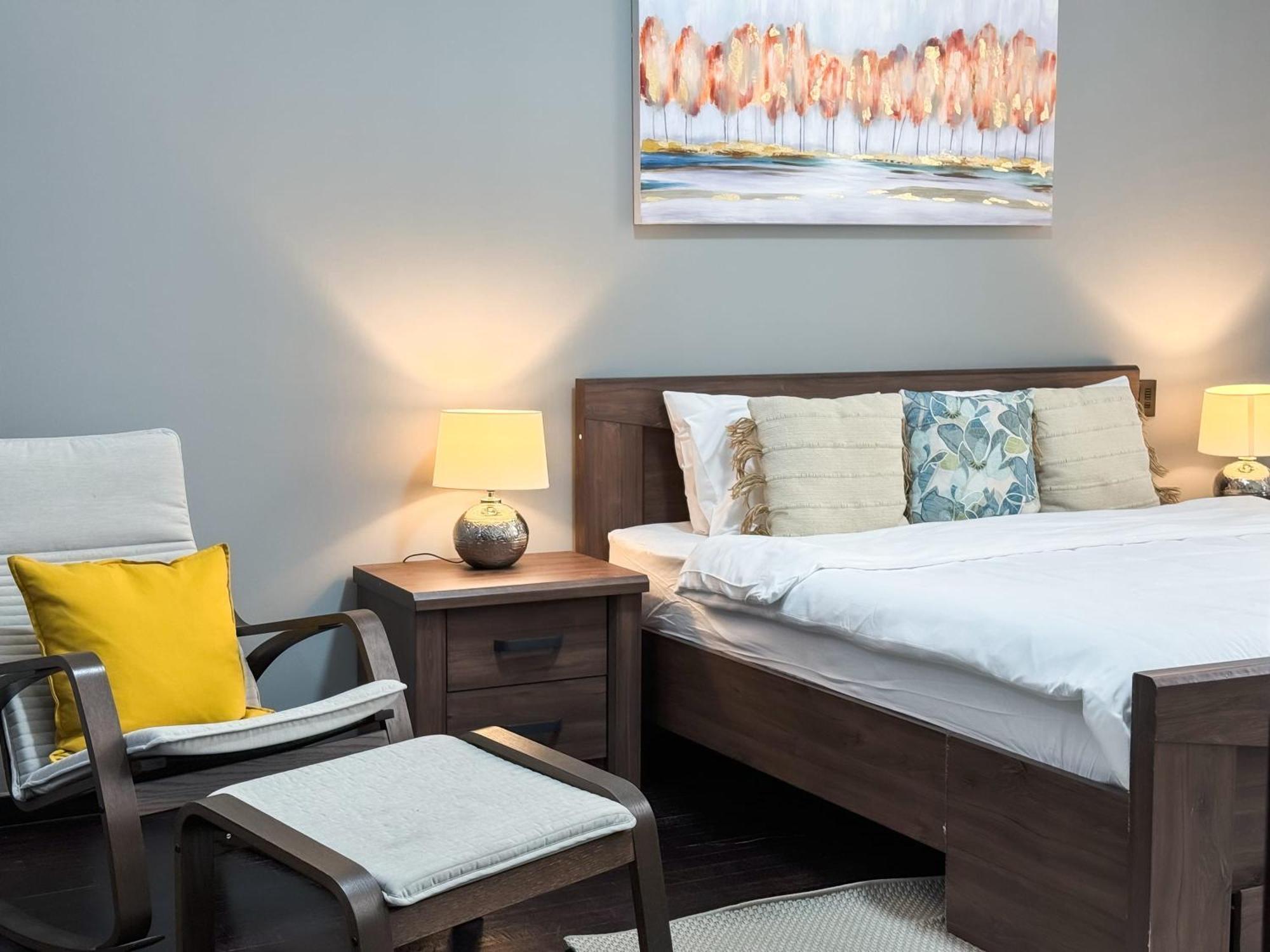 Апартаменти Modern Beachfront 1br - Tiara *
