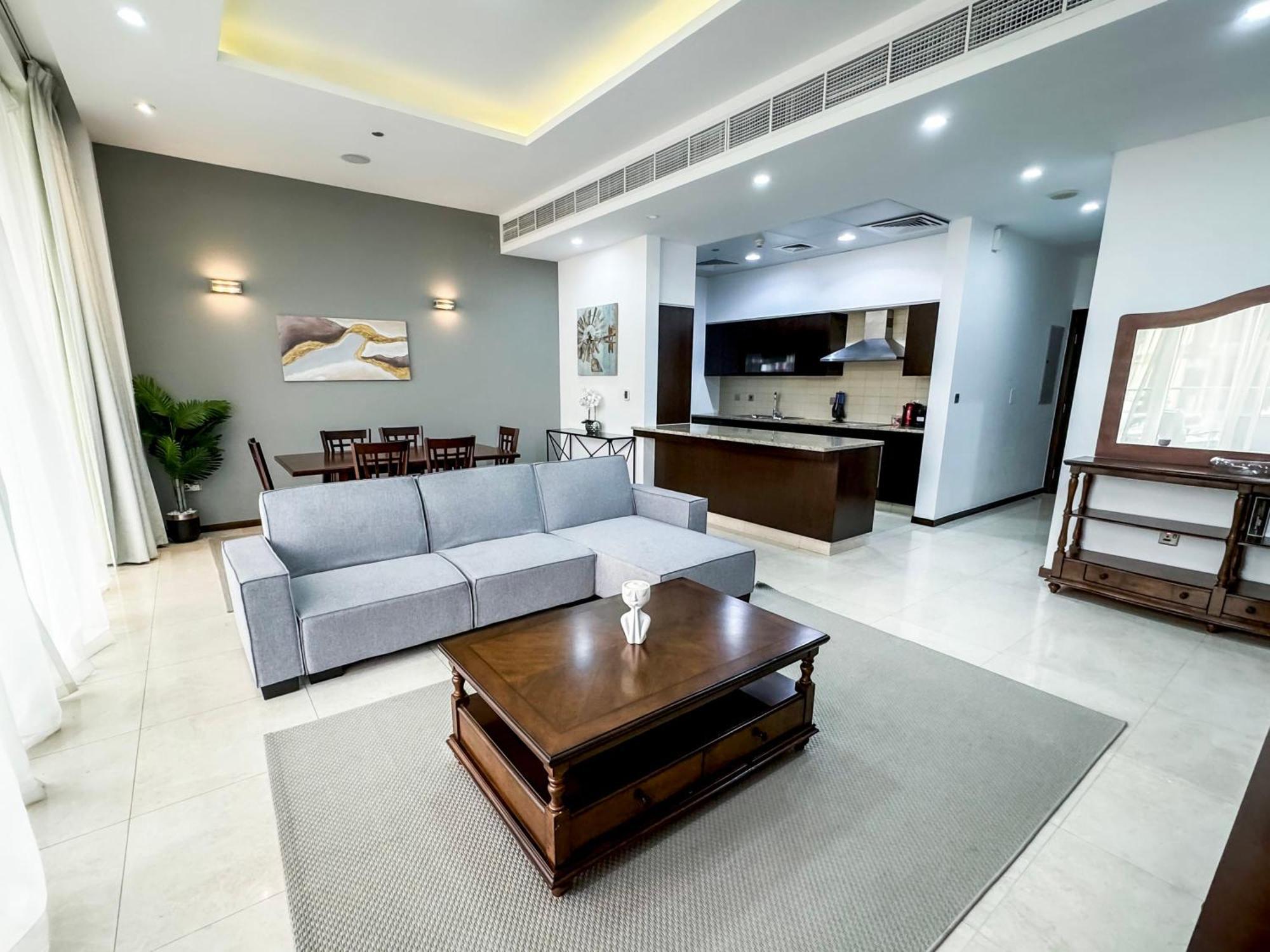 Modern Beachfront 1br - Tiara Апартаменти Дубай